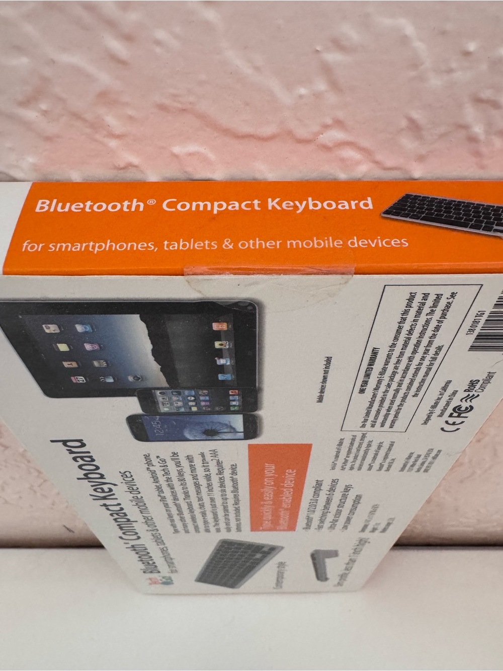 Bluetooth Compact Keyboard - Picture 3 of 3
